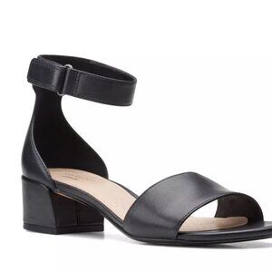 Clarks Caroleigh Anya Sandals 9.5